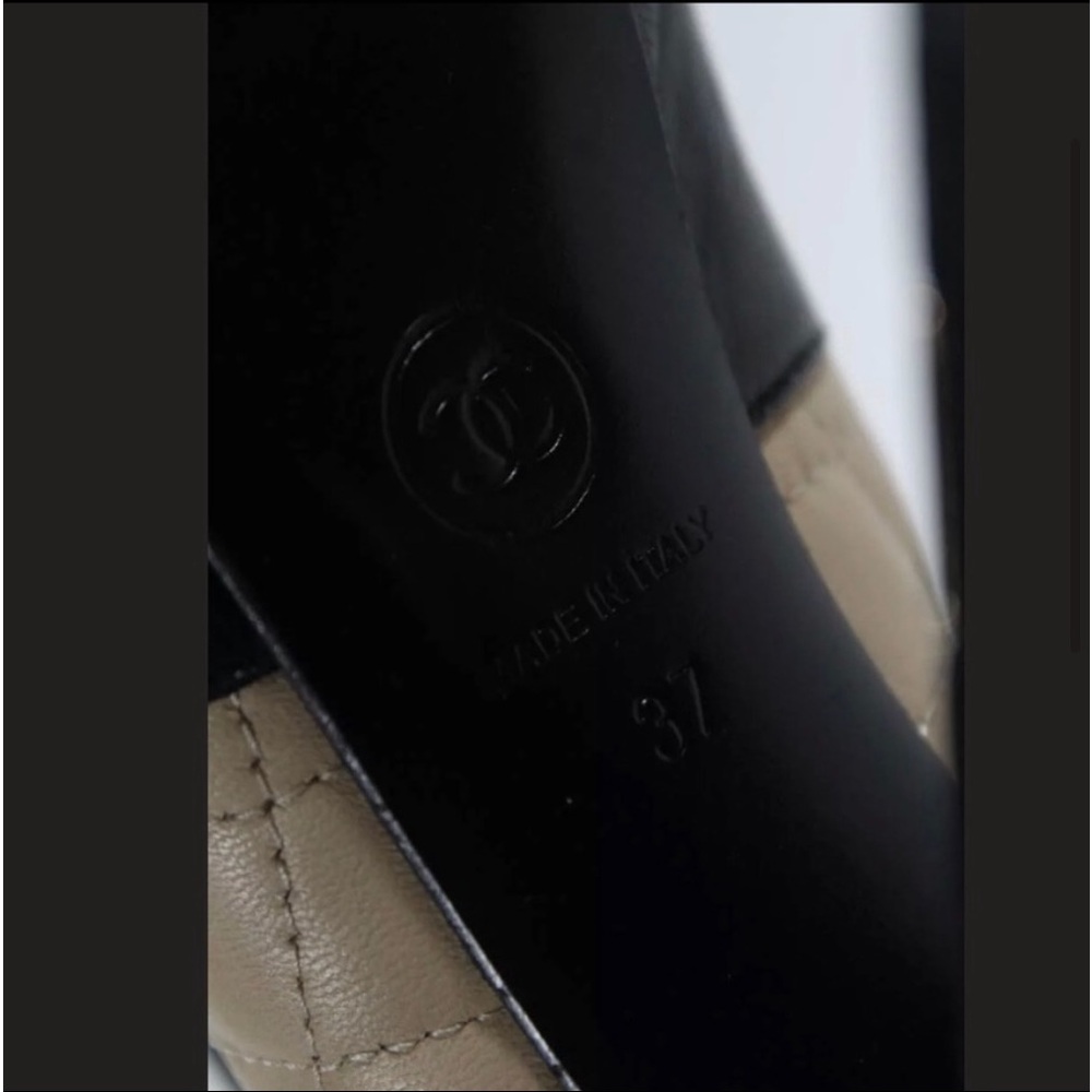 CHANEL lamb skin quilted booties - Picture 3 of 7